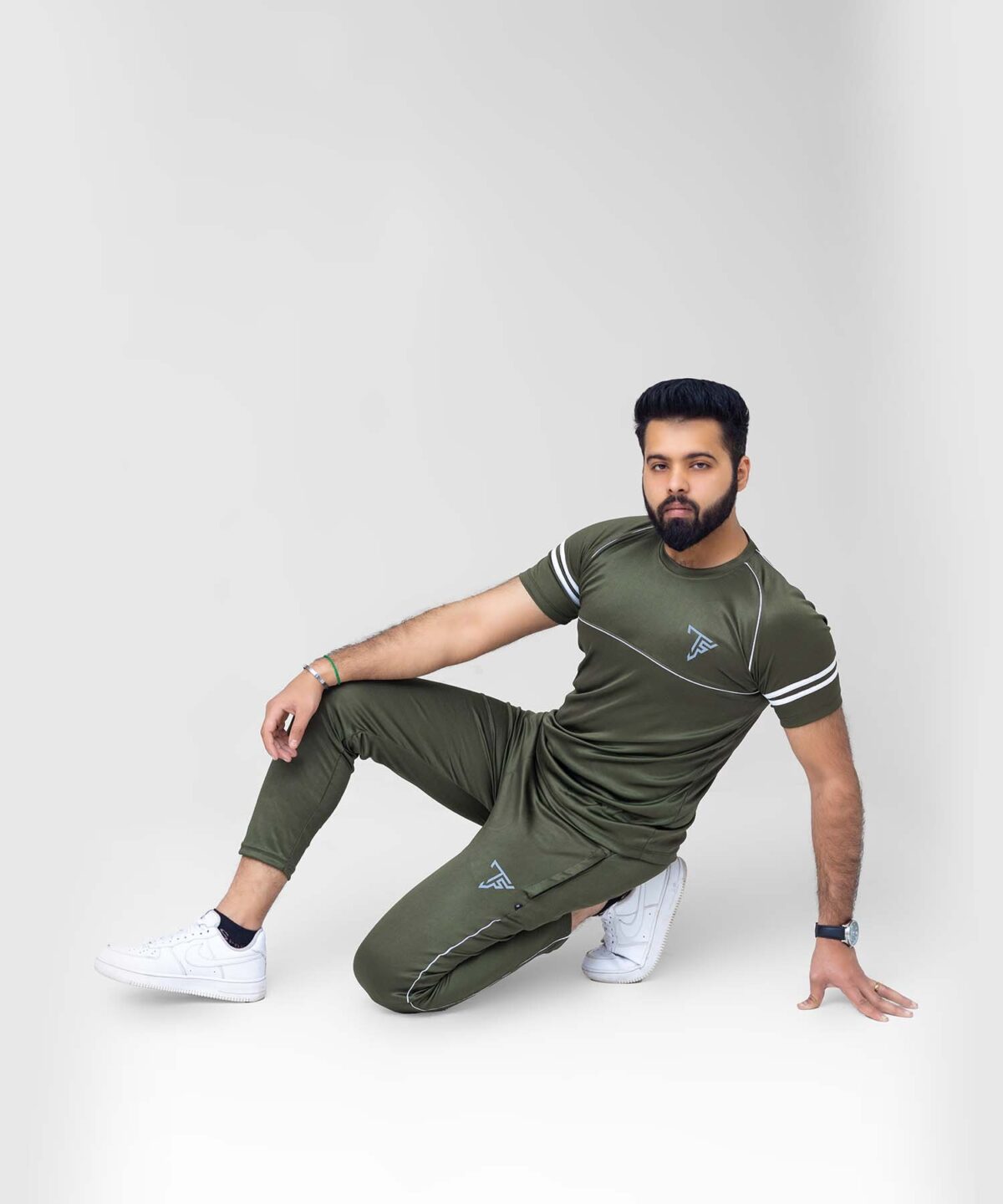 Comfort Olive Green Men's Tracksuit - Image 2